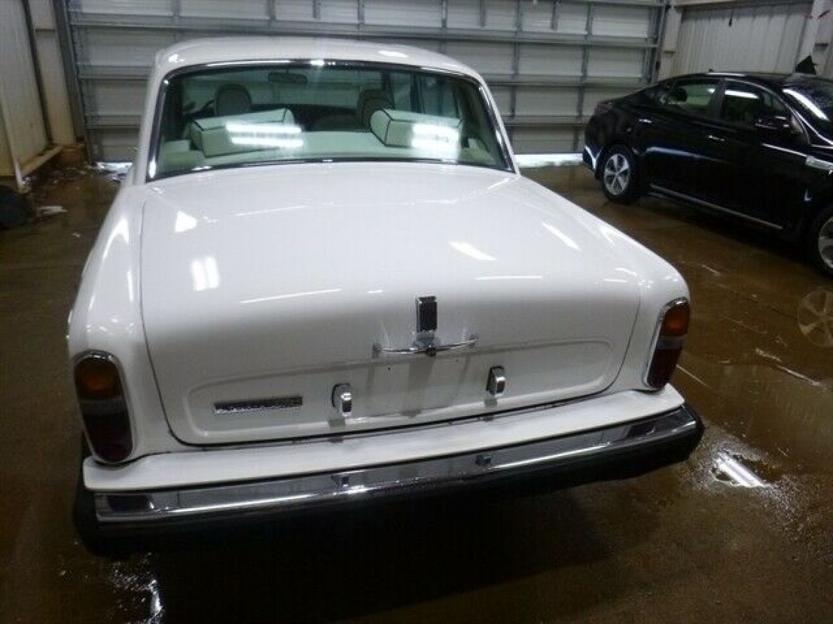 1975 Rolls-Royce Silver Shadow - photo 6