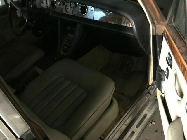 1975 Rolls-Royce Silver Shadow - photo 10