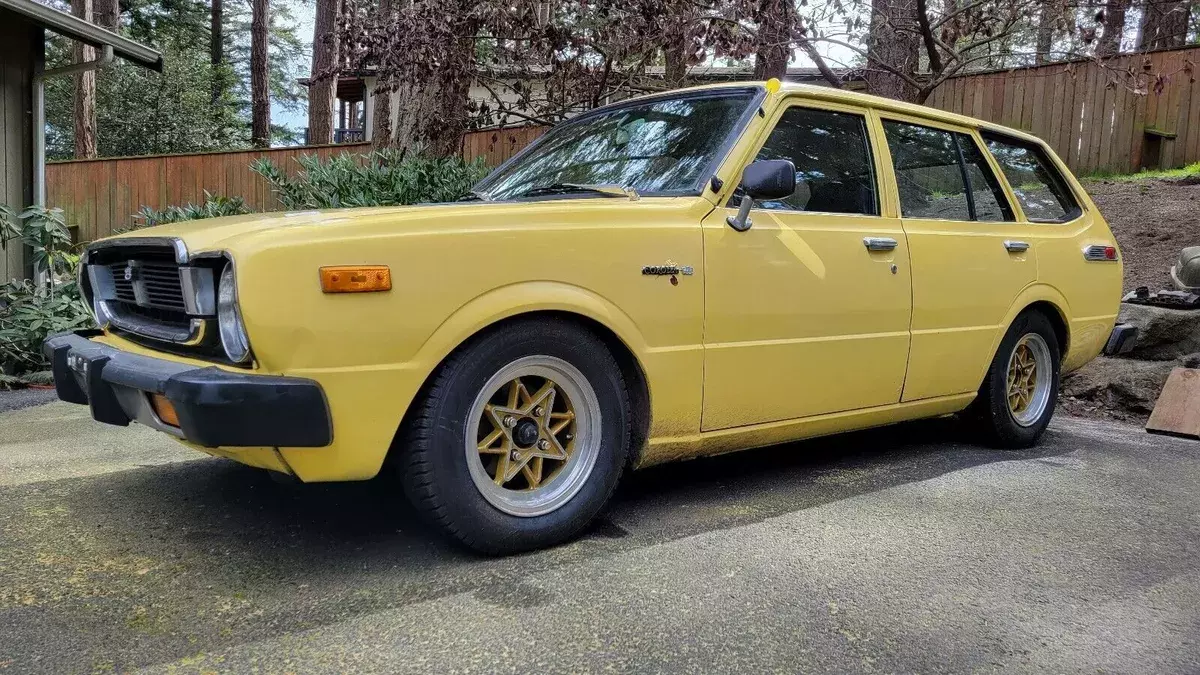 1975 Toyota Corolla Yellow 1975 Toyota Corolla