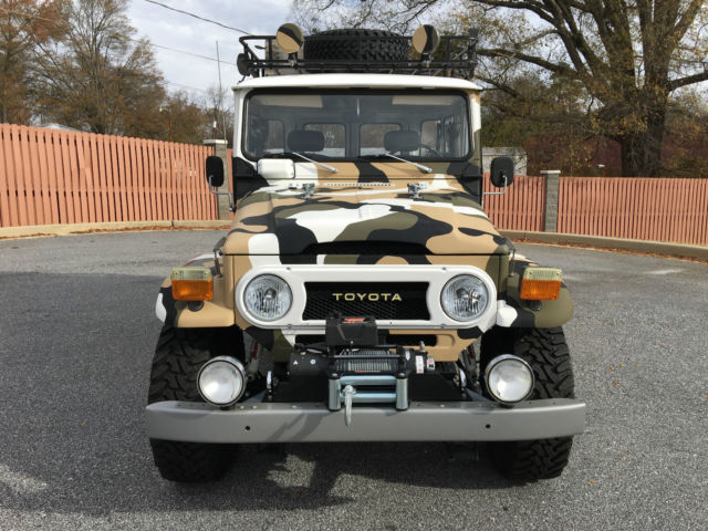 1975 Toyota Land Cruiser FJ-40 4X4 - photo 3