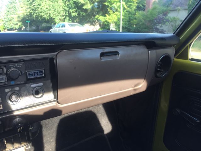 1975 Toyota HILUX PICKUP SR5 - photo 6
