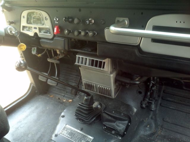 1975 Toyota Land Cruiser FJ40 - photo 11