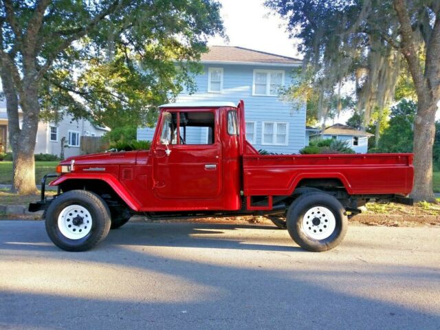 1975 Toyota Land Cruiser Hardtop - photo 2