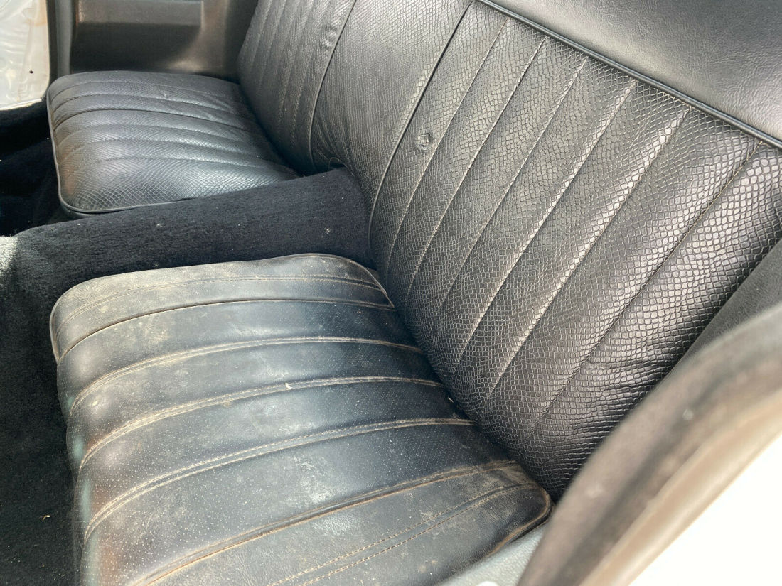 1975 Pontiac Trans Am V8, 4 Spd, PHS, AC, PW, PL, Silver Ext, Blk Int - photo 12