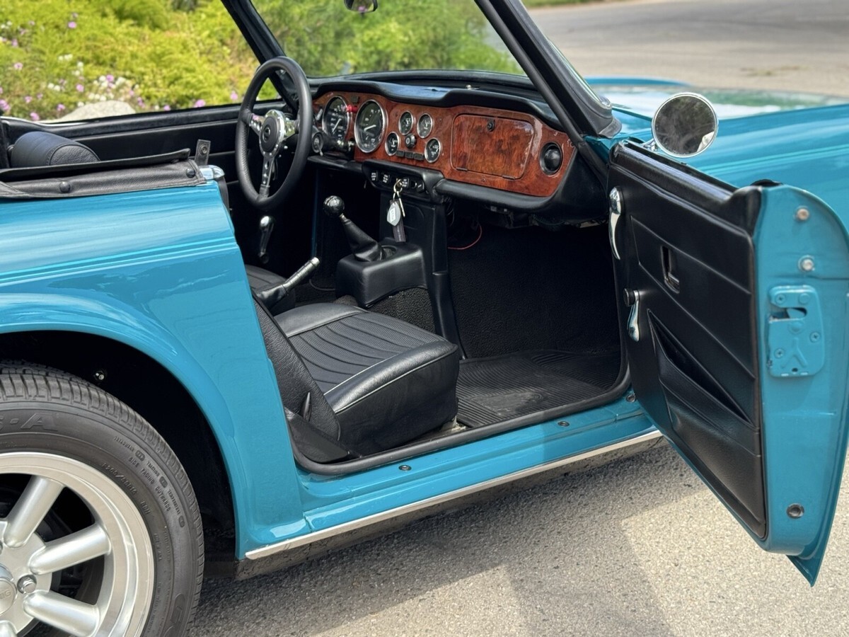 1975 Triumph TR 6 5 speed manual - photo 8