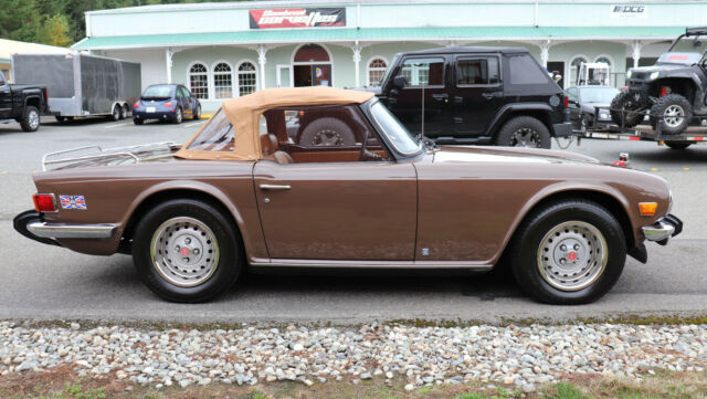 1975 Triumph TR-6 Roadster Restored - photo 5