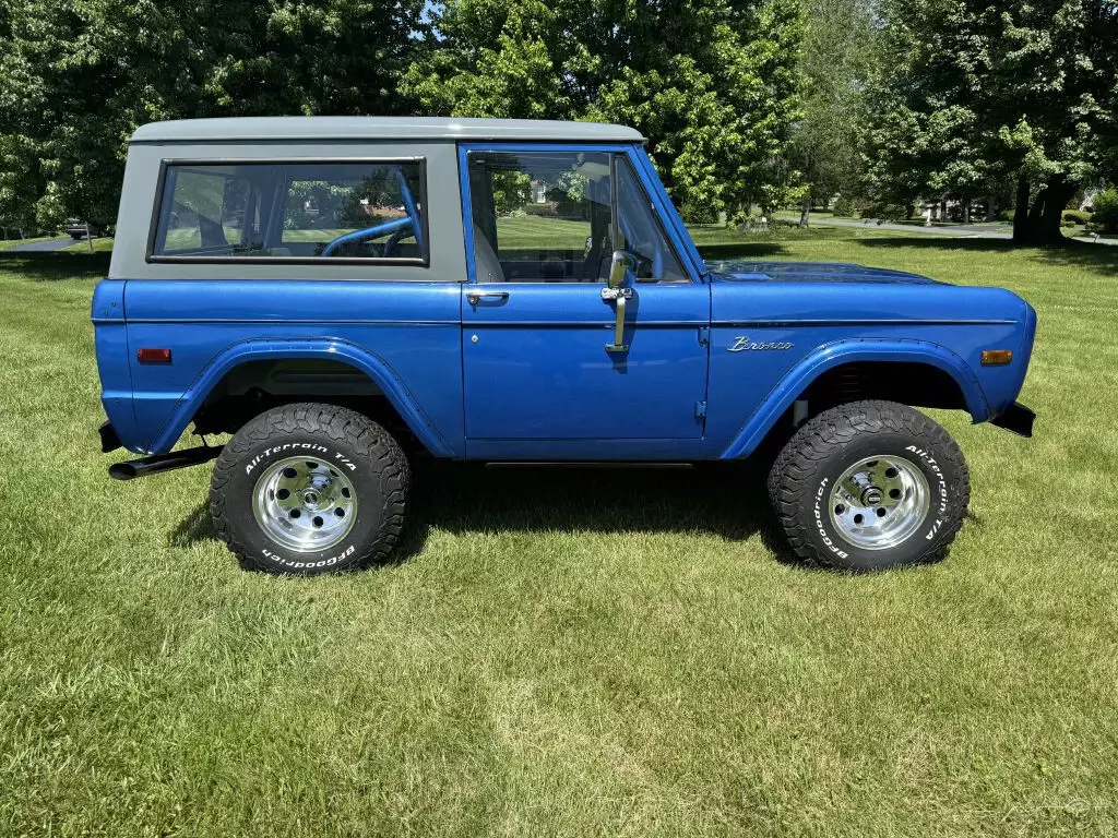 1975 Ford Bronco - photo 2