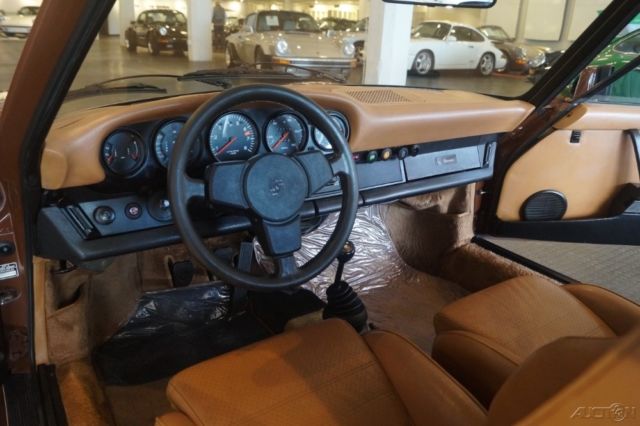 1975 Porsche 911 - photo 8