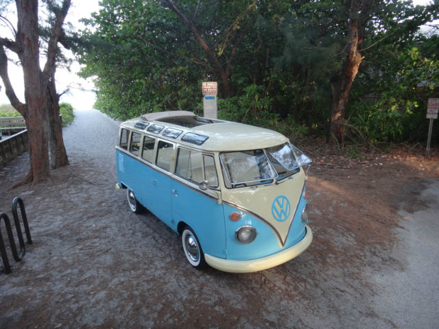 1975 Volkswagen Bus Vanagon Samba Kombi 23 Window 1975 Volkswagen Bus/Vanagon