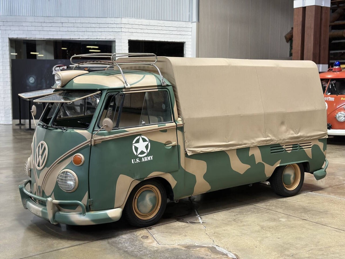 1975 Volkswagen Military Bus - photo 2