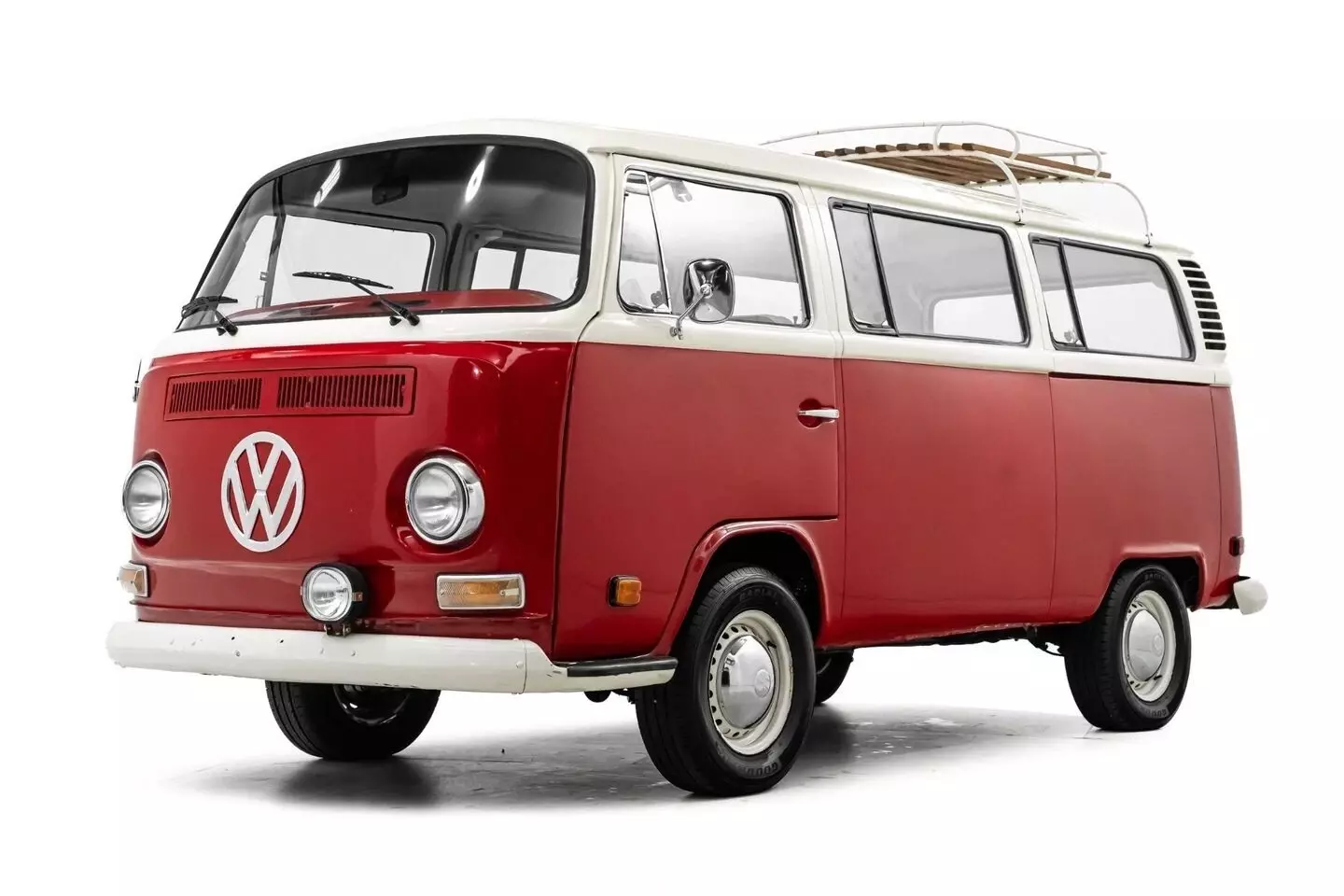 1975 Volkswagen Type II Bus Recently Restored - photo 8