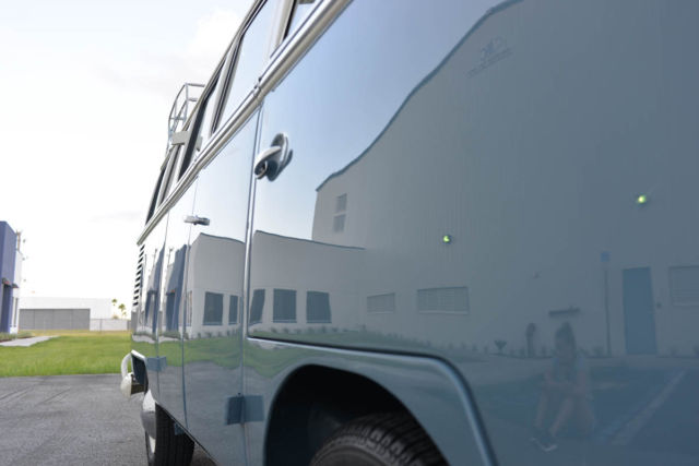 1975 Volkswagen Bus/Vanagon Restored 23 safari windows! See Video! - photo 10