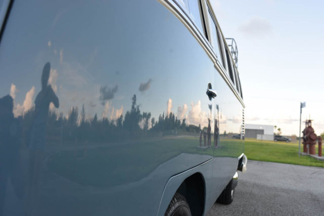 1975 Volkswagen Bus/Vanagon Restored 23 safari windows! See Video! - photo 8