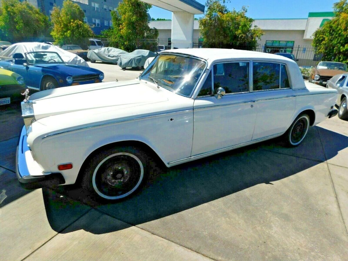 1975 White Rolls Royce Silver Shadow 1975 Rolls-Royce Silver Shadow