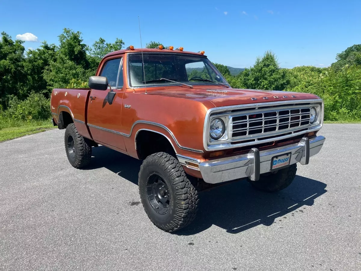 1975DODGE W100 POWER WAGON 1975 Dodge Power Wagon