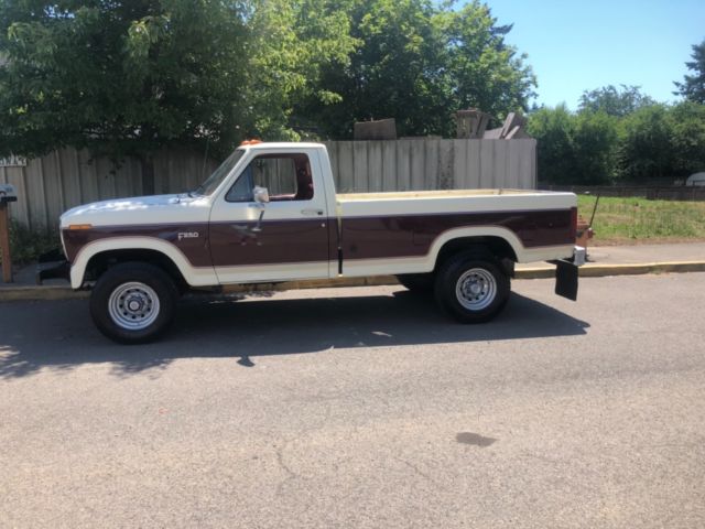 1985 Ford F-250 1985 Ford F-250 4x4 Low miles 103.k - photo 3