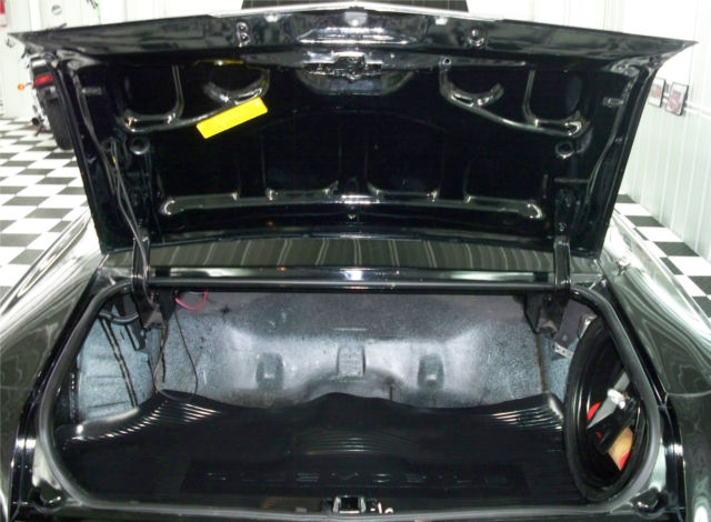1976 Oldsmobile Cutlass SALON - photo 11