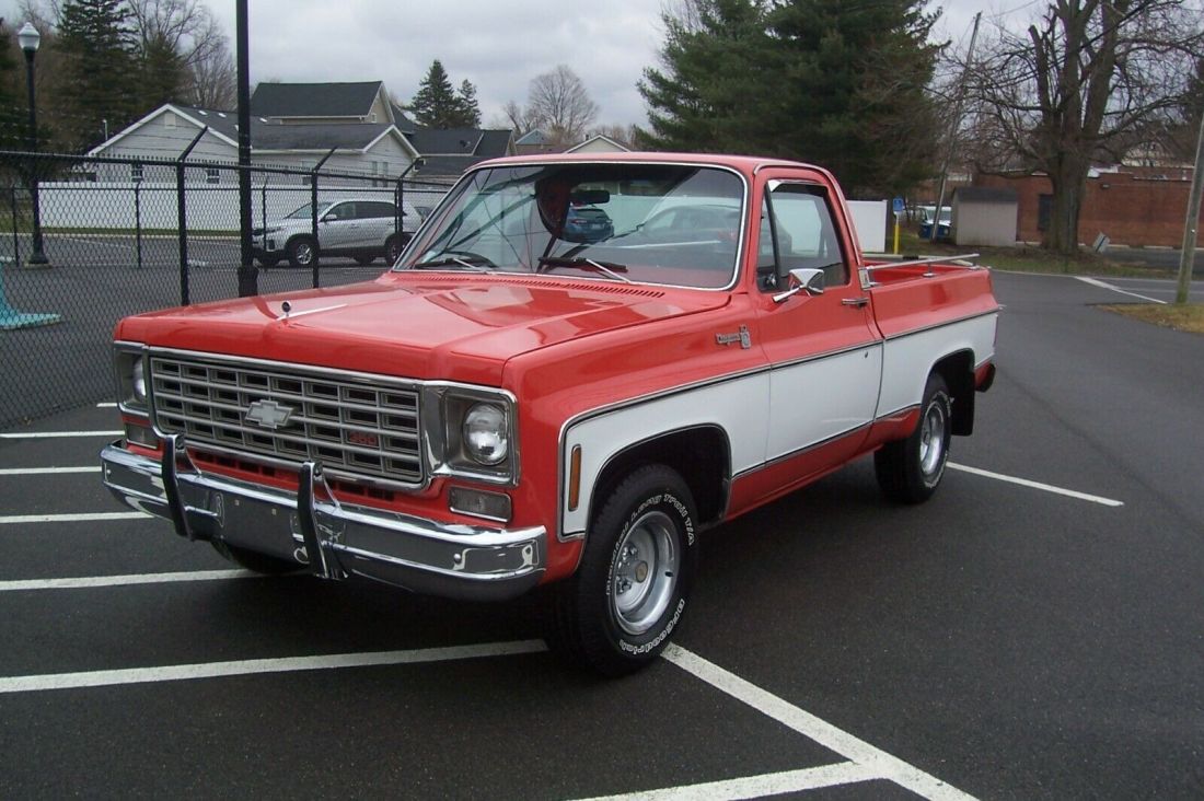 1976 76 CHEVROLET CHEVY C-10 CHEYENNE SHORT BED PICKUP TRUCK RESTORED TO ORIG. 1976 Chevrolet C-10 CHEYENNE