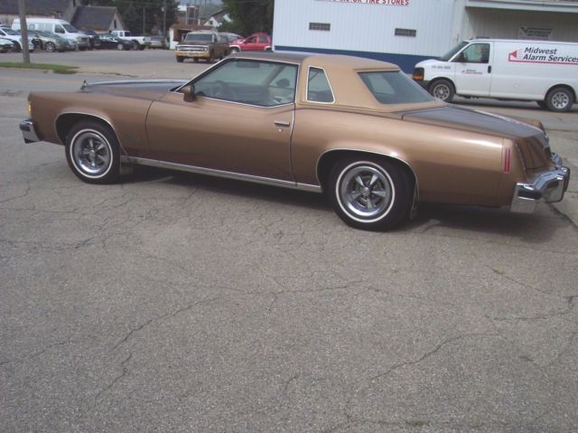 1976 Pontiac Grand Prix - photo 4