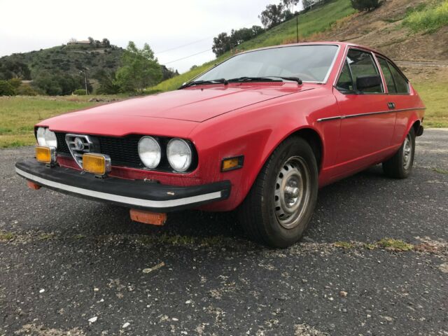 1976 Alfa Romeo Alfetta GT, 5 Speed Fuel Injected. Runs and Drives. 1976 Alfa Romeo GTV GT