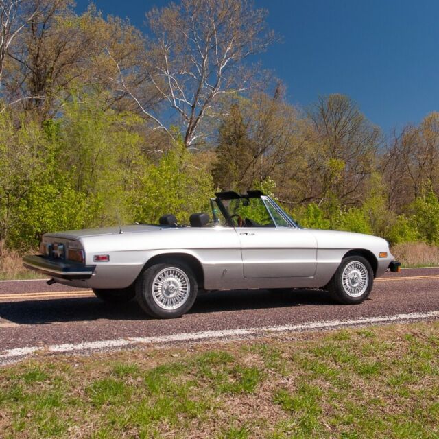 1976 Alfa Romeo Spider Convertible - photo 6