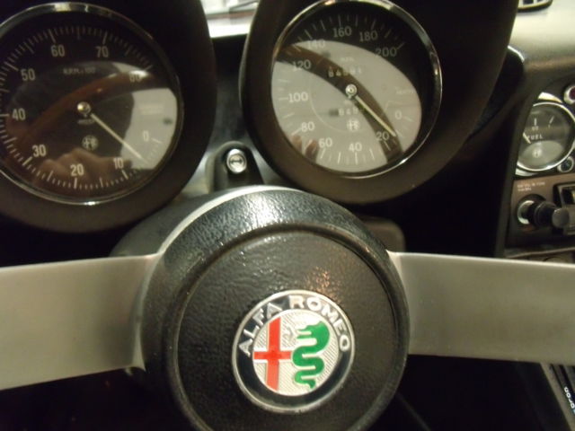 1976 Alfa Romeo Spider Convertible - photo 13