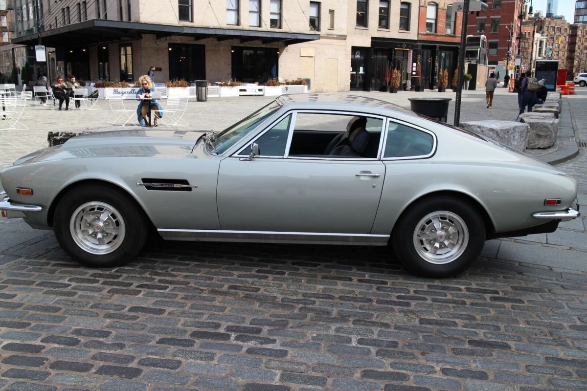 1976 Aston Martin V8 Coupe Manual - photo 11