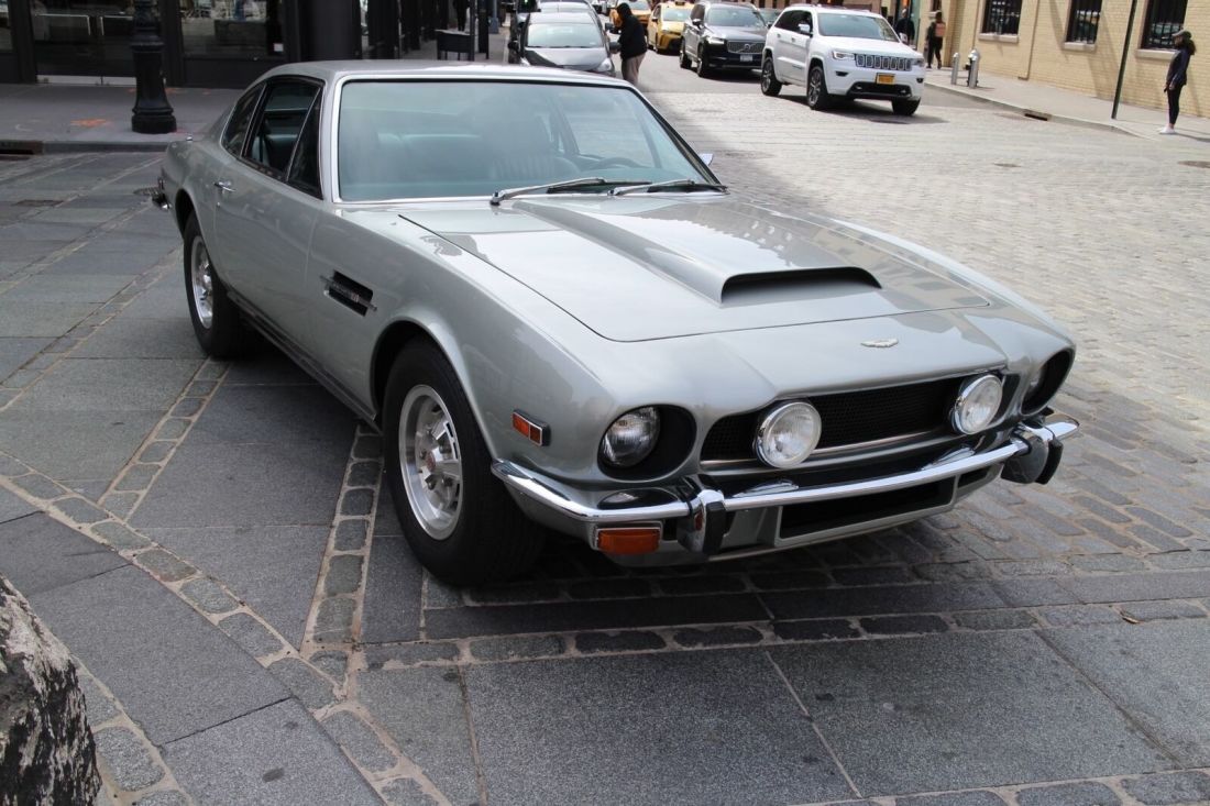 1976 Aston Martin V8 Coupe Manual - photo 12