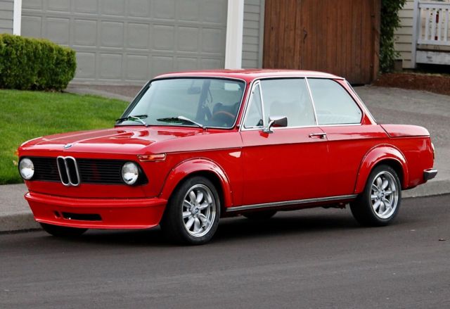 1976 BMW 2002, BEAUTIFULLY RESTORED, TURBO FLARES AND SPOILER, THOUSANDS SPENT! 1976 BMW 2002