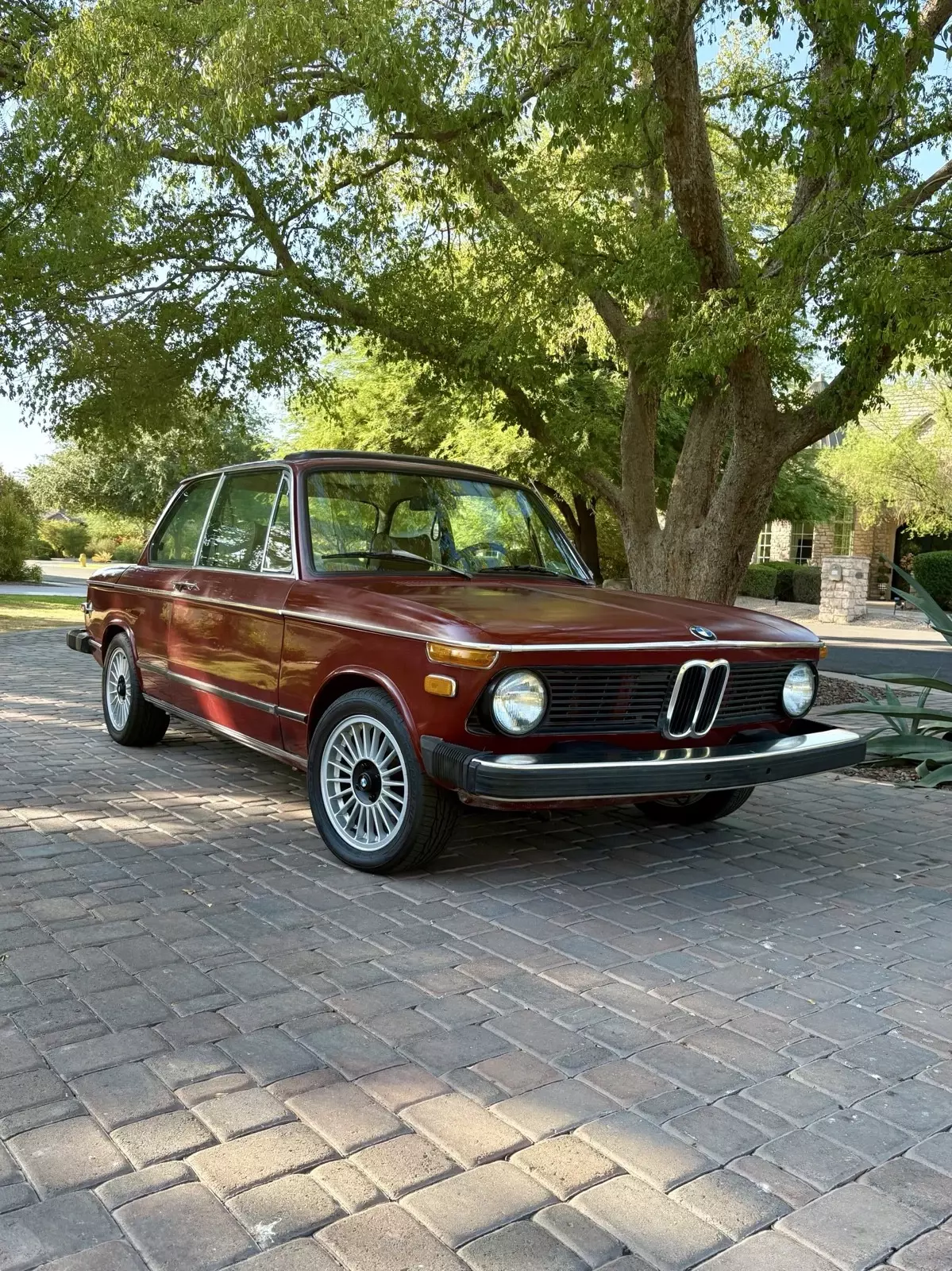 1976 BMW 2002 Sedan Red 1976 BMW 2002 Automatic