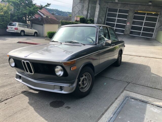 1976 BMW 2002 Silver Gun Metal Grey Metallic 5-Speed Manual 1976 BMW 2002