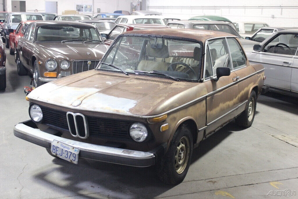 1976 BMW 2002 Sunroof Coupe 1976 BMW 2002 Sunroof Coupe
