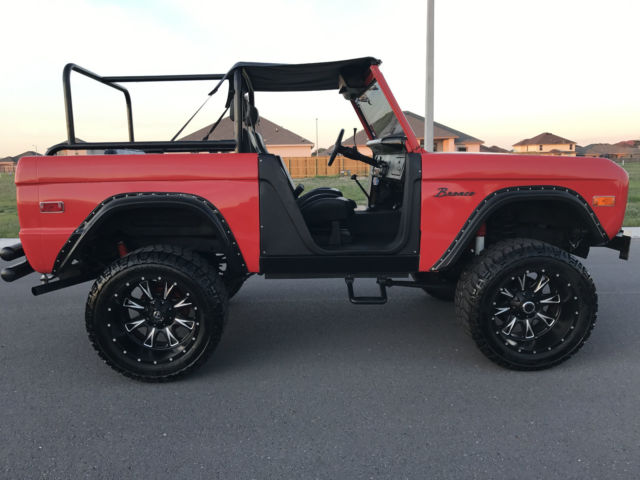 1976 Ford Bronco Ranger/Soft Top