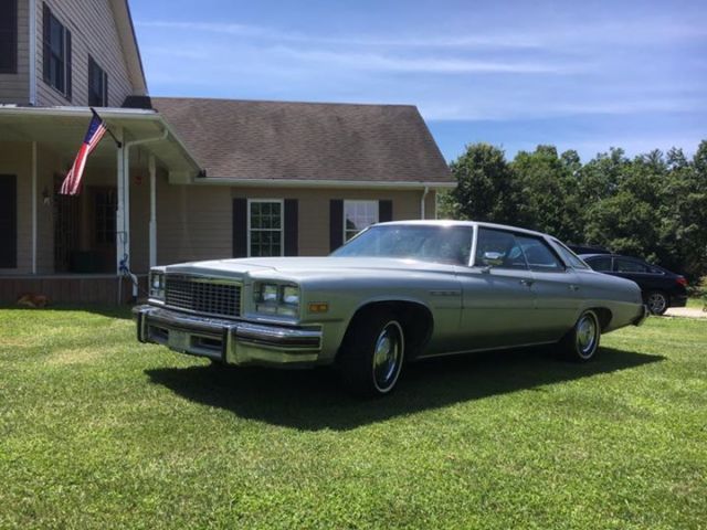 1976 Buick LeSabre Custom - photo 3