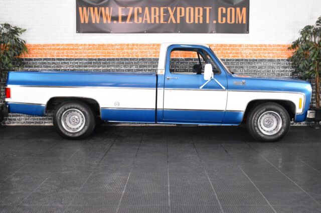 1976 Chevrolet C-10 Deluxe / 4 speed / 1 of 2400 / we ship worldwide - photo 4