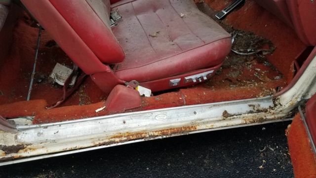 1976 Cadillac DeVille - photo 4