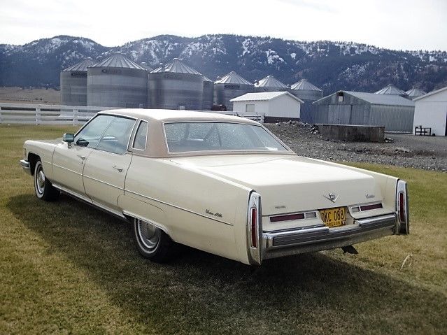 1976 Cadillac DeVille Base - photo 3