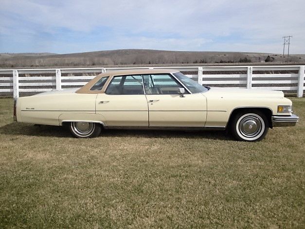 1976 Cadillac DeVille Base - photo 4
