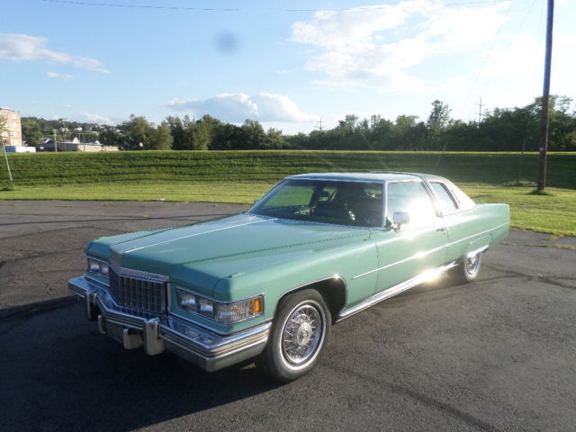 1976 Cadillac Coupe de ville 1 owner with 29,152 miles same size as lincoln 1976 Cadillac DeVille coupe deville