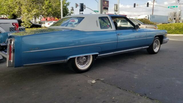 1976 Cadillac DeVille - photo 3