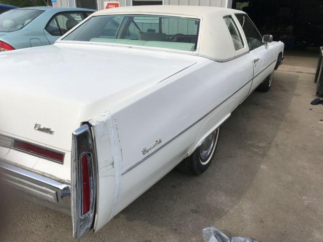 1976 Cadillac DeVille - photo 3