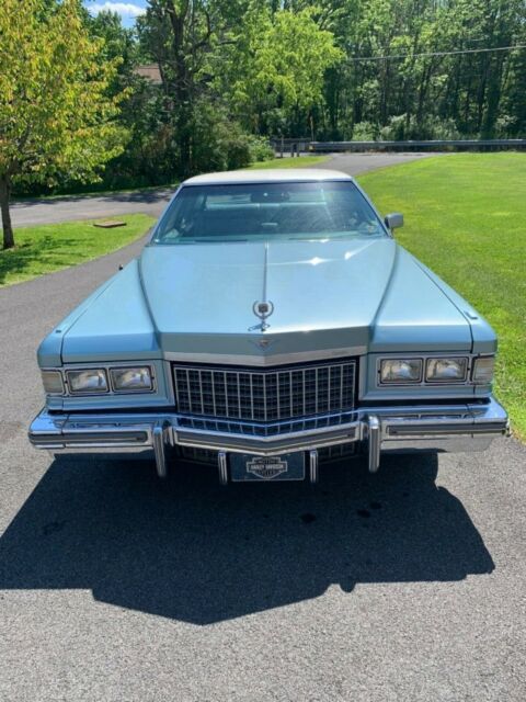 1976 Cadillac DeVille - photo 2