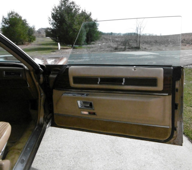 1976 Cadillac DeVille - photo 13