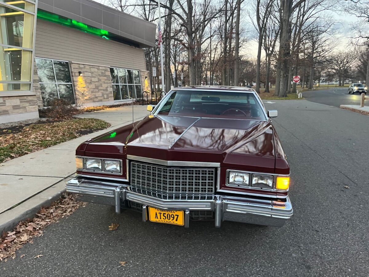 1976 Cadillac DeVille - photo 2