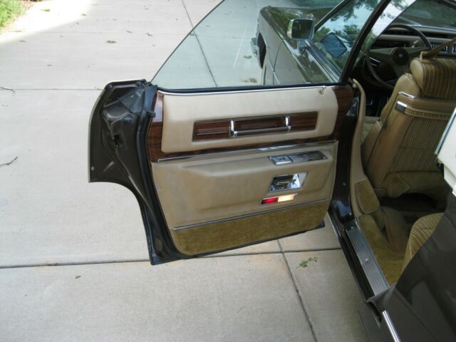1976 Cadillac DeVille - photo 5