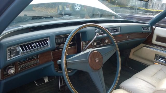 1976 Cadillac DeVille Base Coupe 2-Door - photo 12