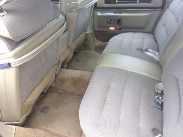 1976 Cadillac DeVille - photo 12