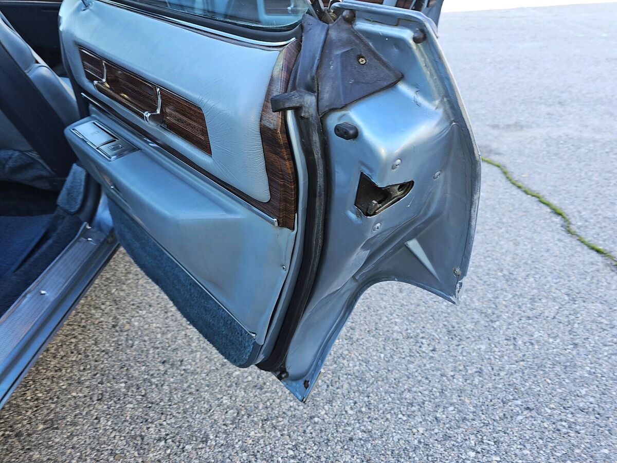 1976 Cadillac DeVille - photo 6