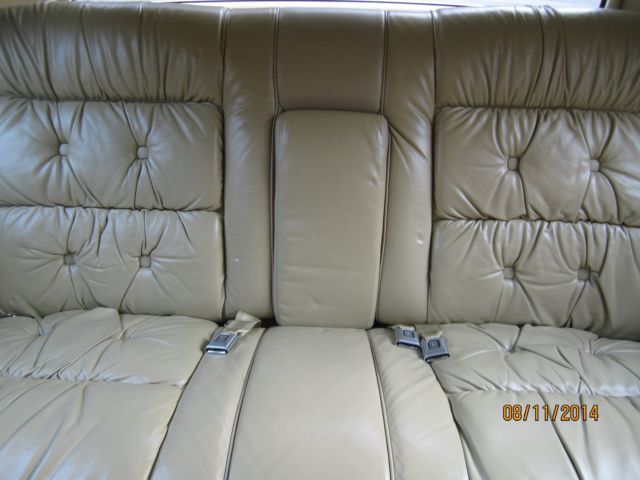 1976 Cadillac Fleetwood Brougham - photo 7
