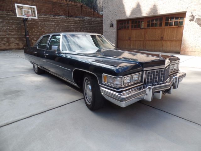 1976 Cadillac Fleetwood Brougham - photo 3